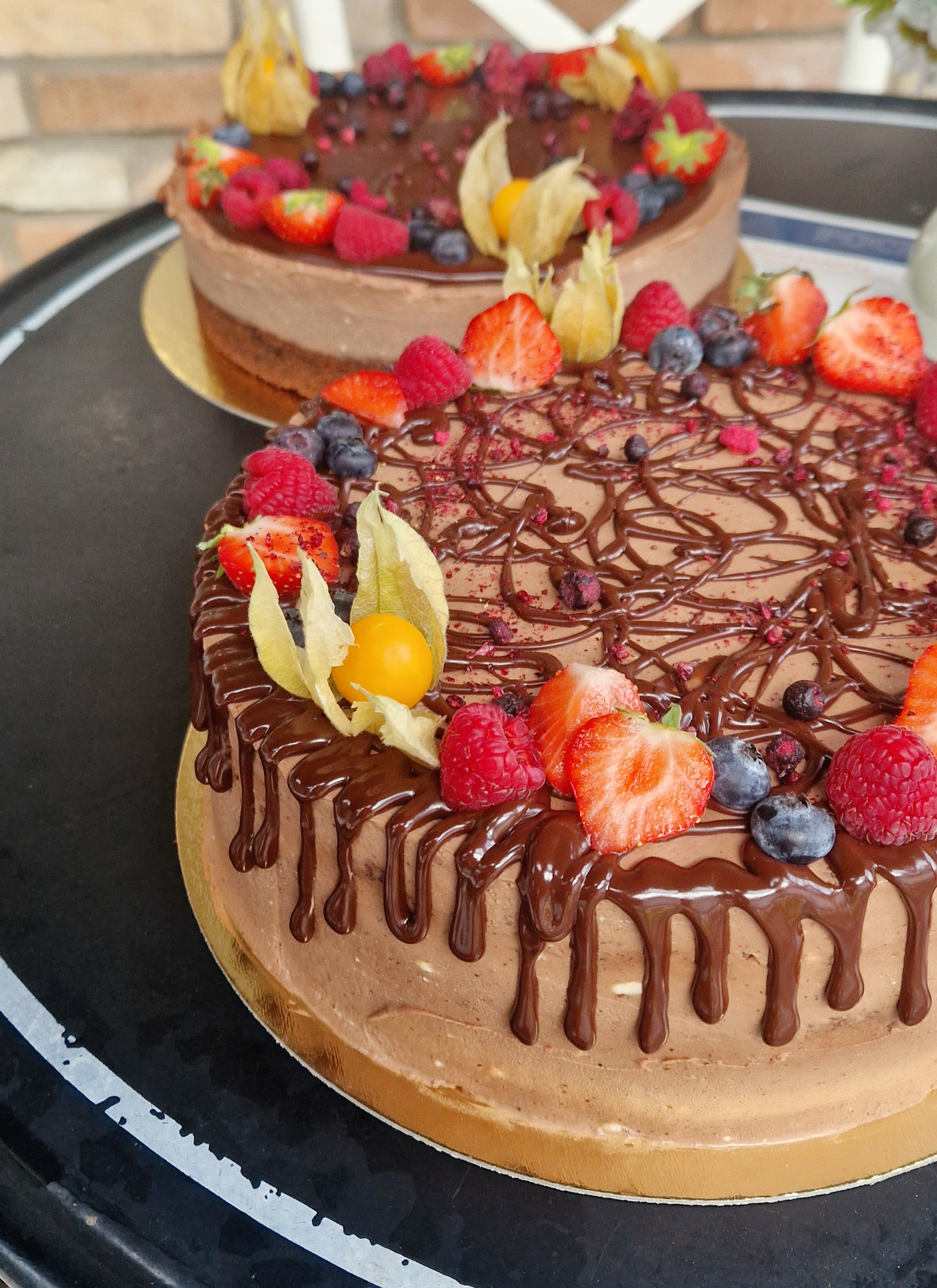 Čokoládovo malinová torta s čokoládovým krémom – Obrázok 11